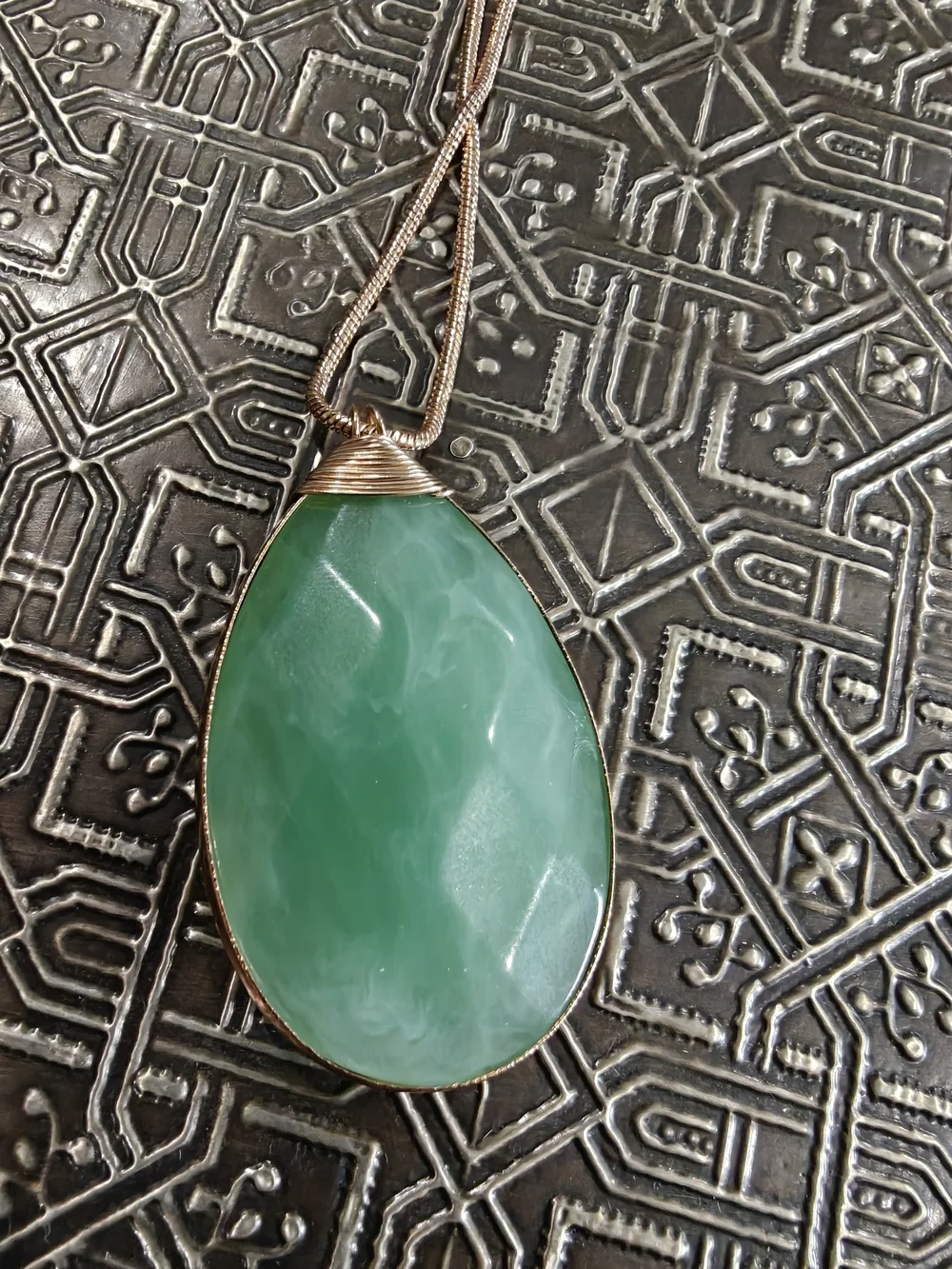 Green Teardrop Pendant Necklace - Gold Chain